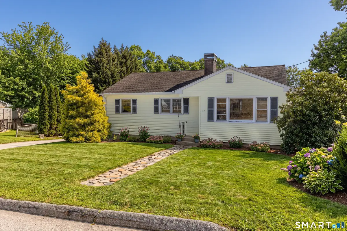 32 Cedar Lane, Uncasville, CT 06382 - #1