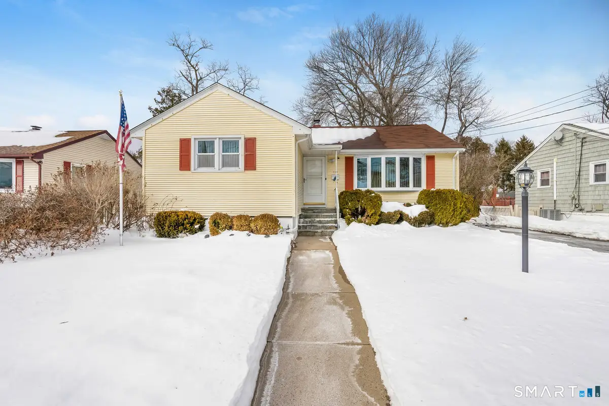 128 Auburn Street, Stratford, CT 06614 - #1