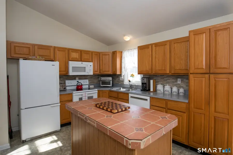 146 Fitch Street, North Haven, CT 06473 - #2