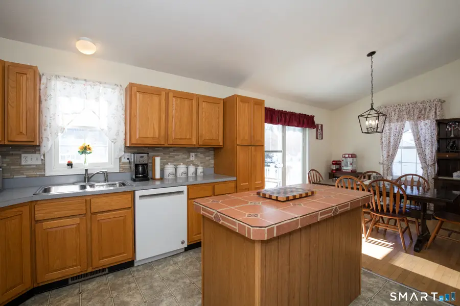 146 Fitch Street, North Haven, CT 06473 - #3