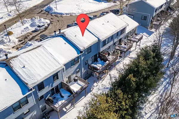 104 Lake Vista Drive #104, East Hampton, CT 06424