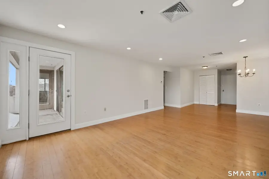 1633 Washington Boulevard #APT 6D, Stamford, CT 06902 - #2