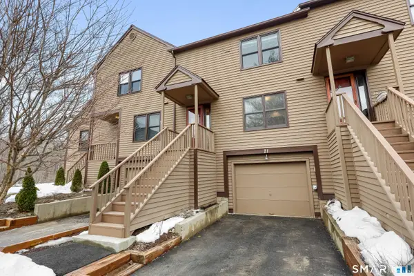 21 Rockview Circle #21, Monroe, CT 06468
