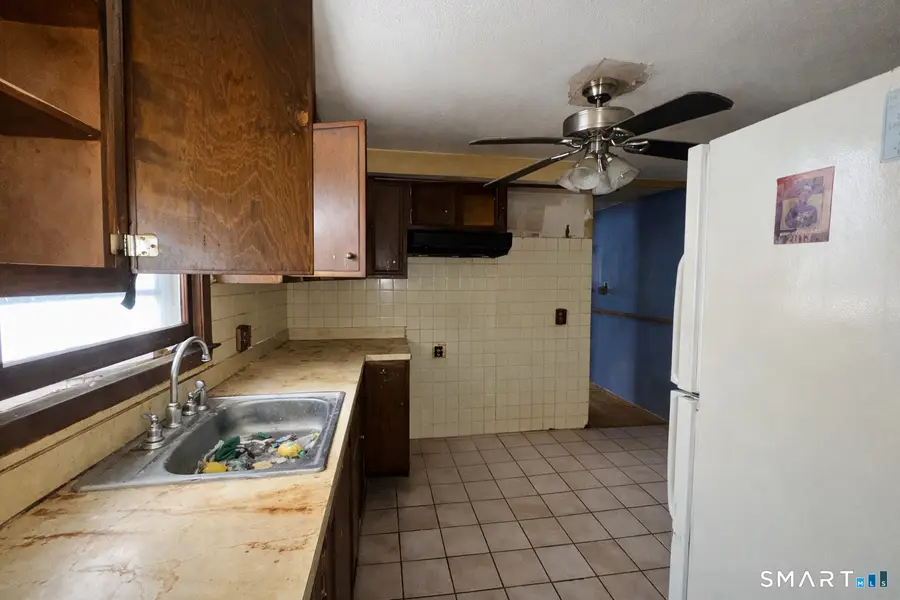 17 Forest Lane, Bloomfield, CT 06002 - #2