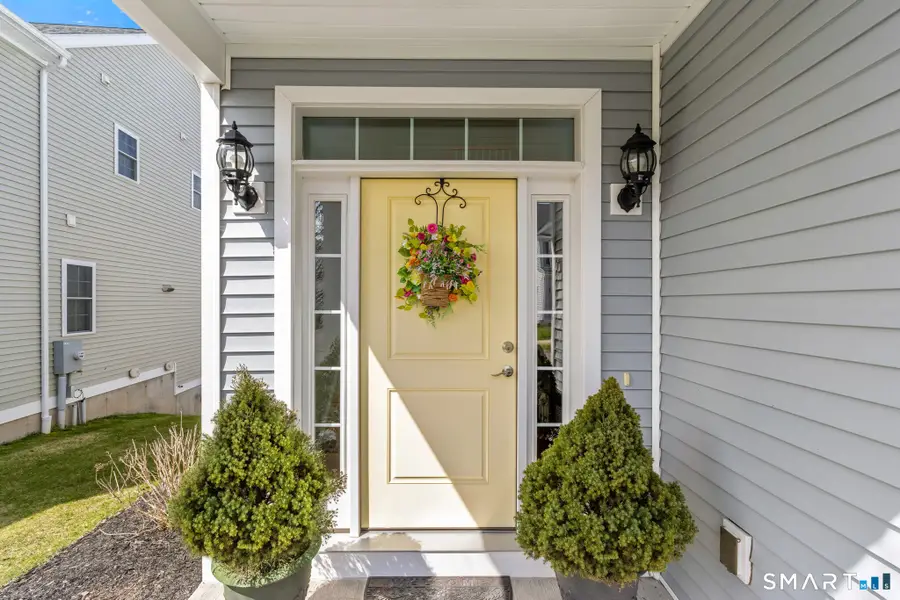 39 Lexington Gardens #39, North Haven, CT 06473 - #2