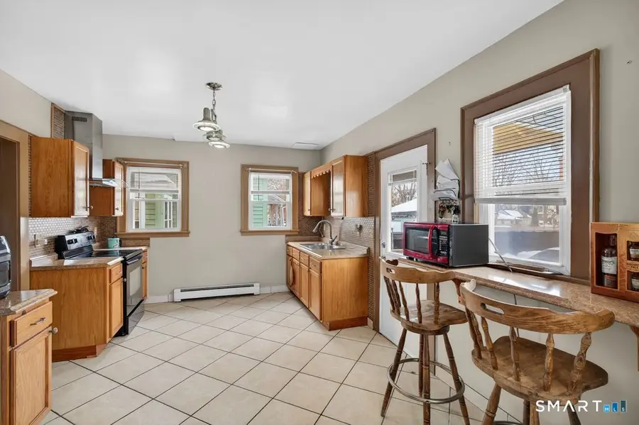 330 Hillside Avenue, Hartford, CT 06106 - #3