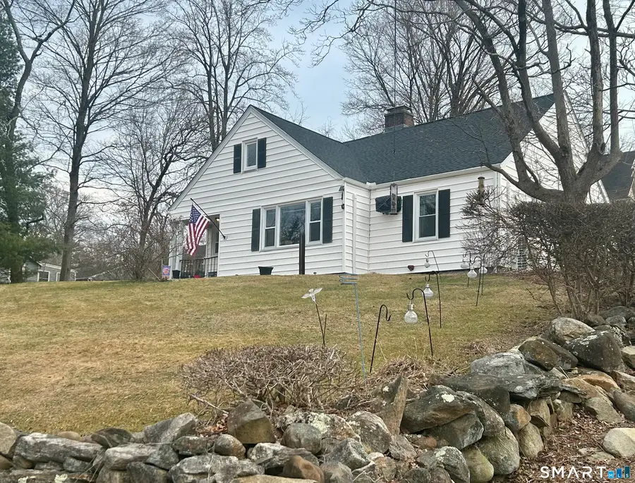 7 East Lake Road, Trumbull, CT 06611 - #3