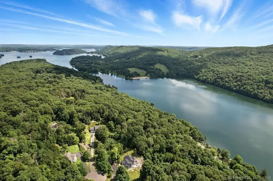 11 Squantz View Drive, New Fairfield, CT 06812 - #3