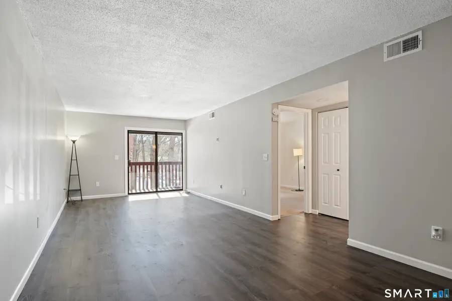 15 Woodsedge Drive #APT 5C, Newington, CT 06111 - #2