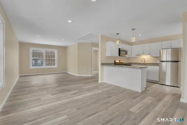 701 Hanover Road, Meriden, CT 06451