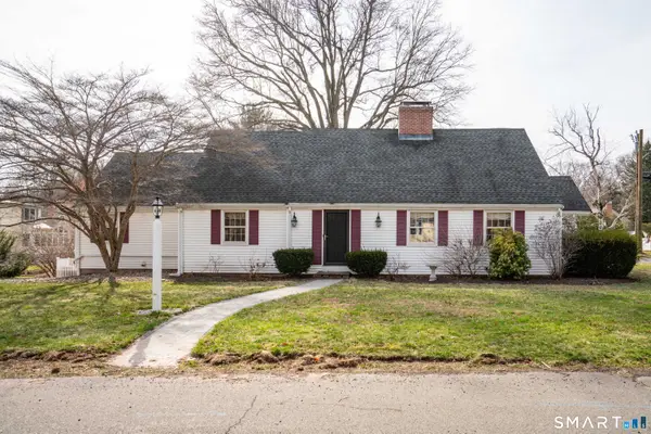 40 Glen Hollow, West Hartford, CT 06117