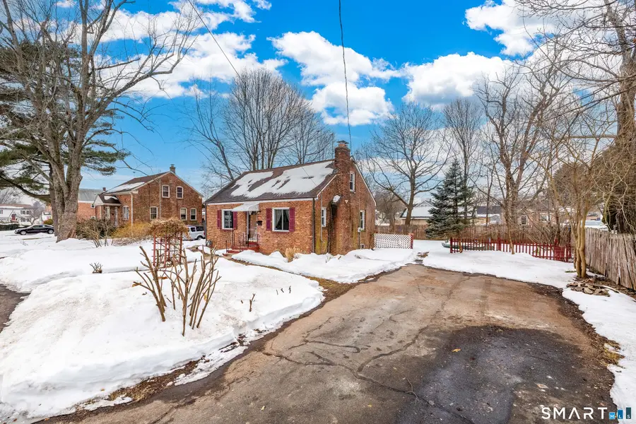 15 Upton Street, Windsor, CT 06095 - #3