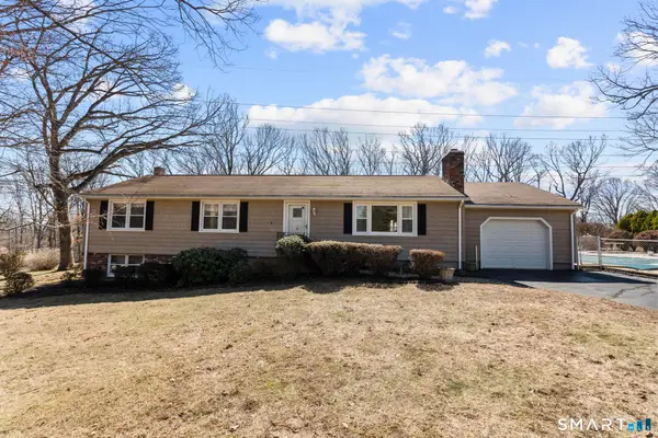 60 Quail Trail, Trumbull, CT 06611