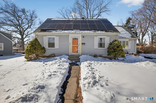 12 Pond Road, Hamden, CT 06514