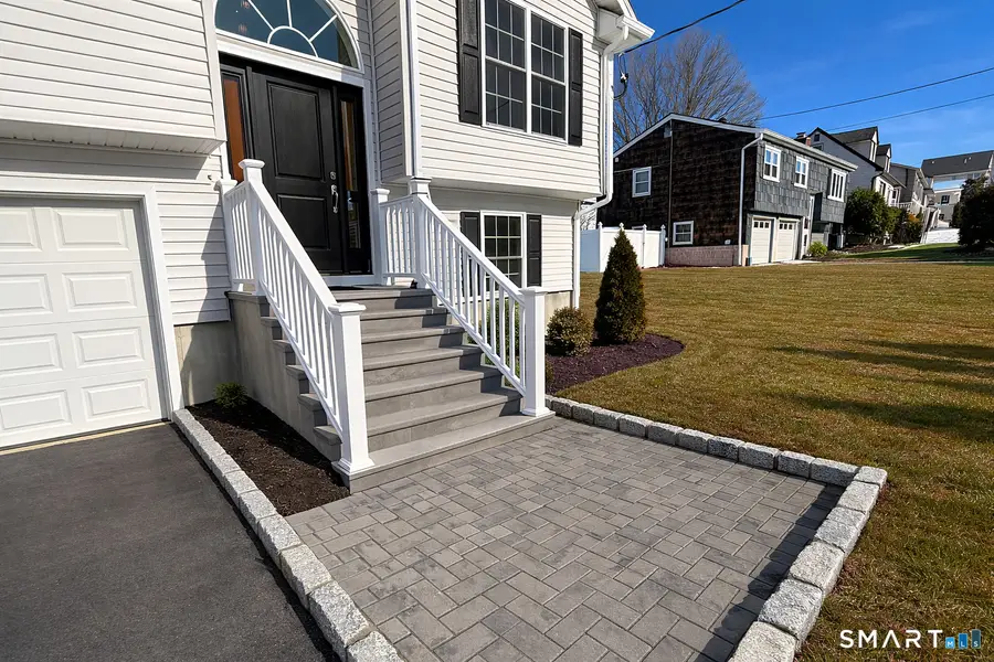 39 Westminster Avenue, Shelton, CT 06484 - #3