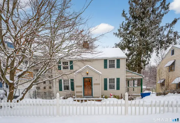 61 Nottingham Terrace, Waterbury, CT 06704