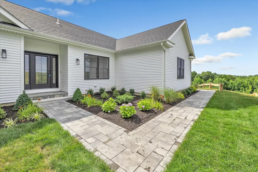 3 Hunting Ridge Road, Middlebury, CT 06762 - #3