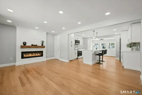 42 Keene Place, Farmington, CT 06085