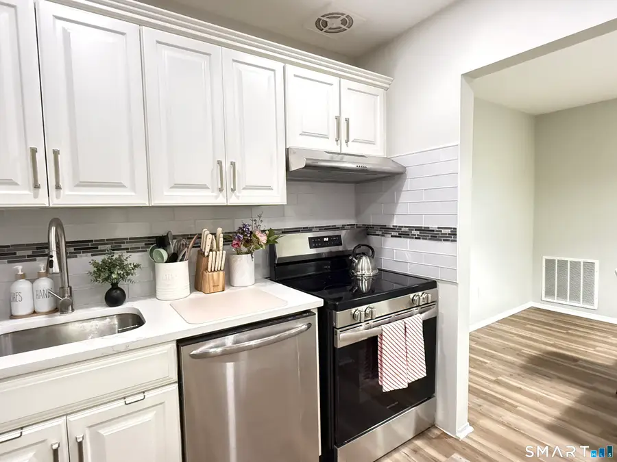 50 Greenhouse Road #49C, Bridgeport, CT 06606 - #3