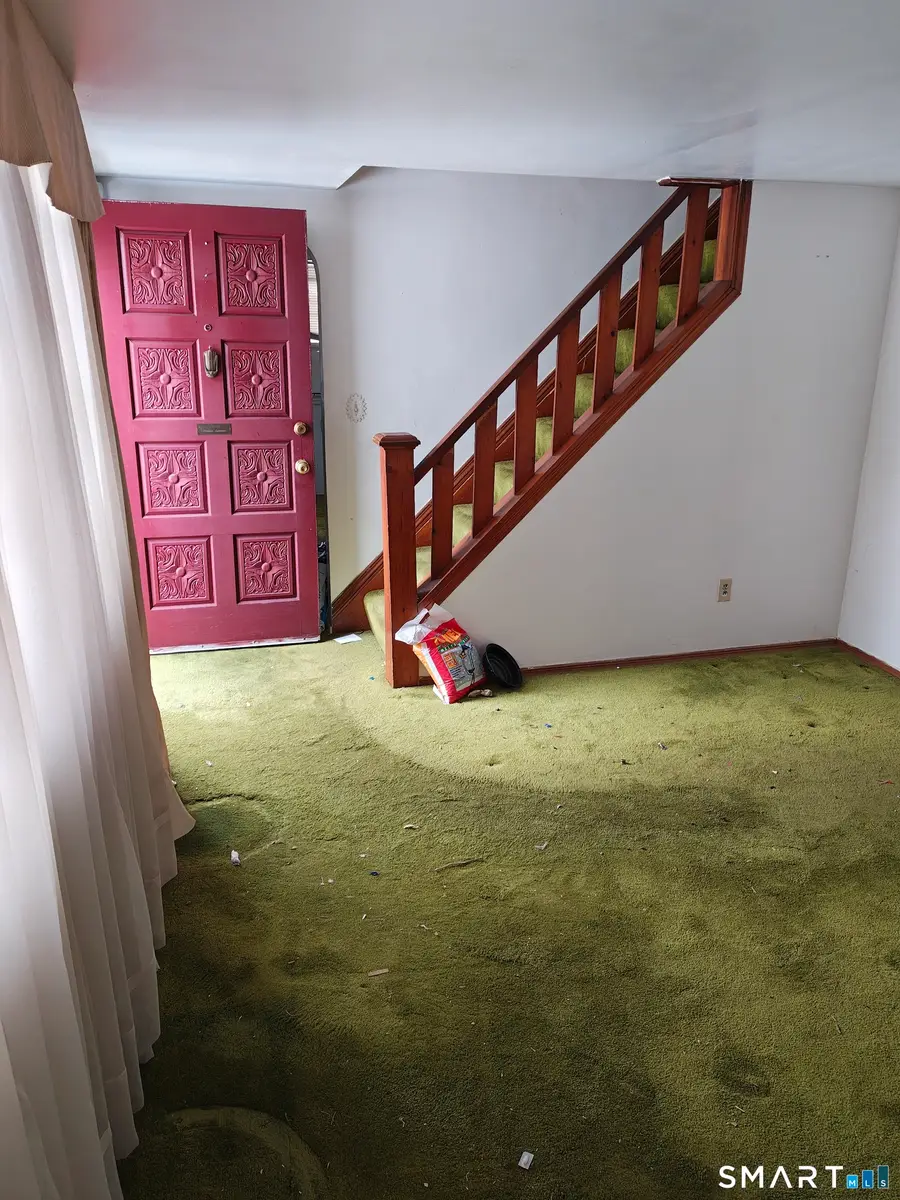 17 Silk Street, Norwalk, CT 06850 - #3