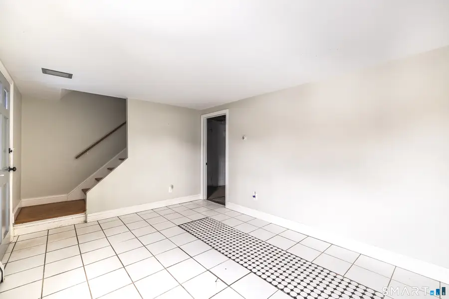 46 Oakleaf Street, Bridgeport, CT 06606 - #2