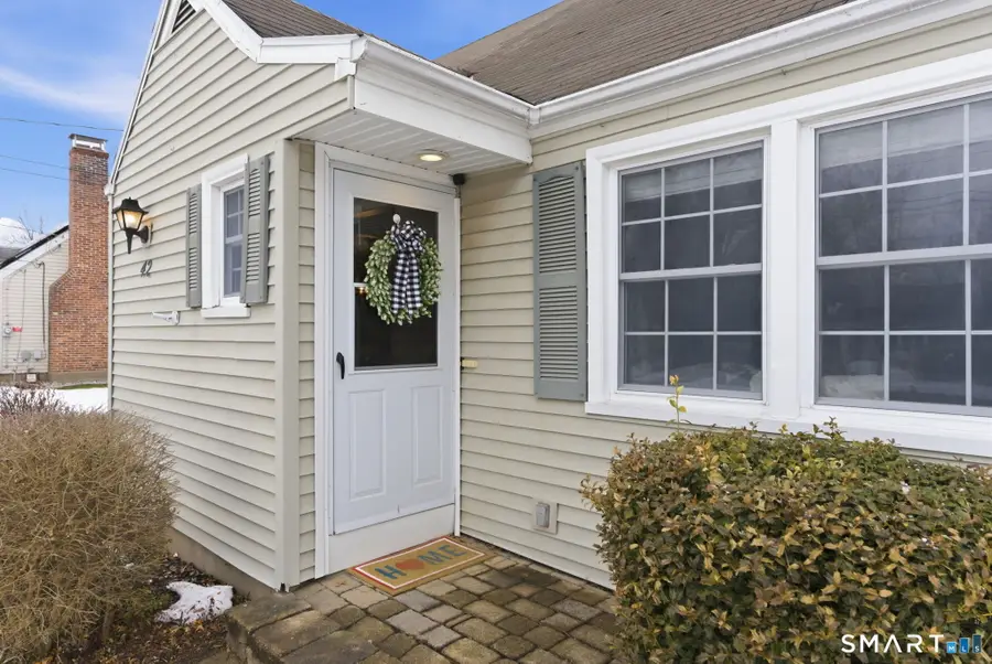 42 Sunset Road, Newington, CT 06111 - #3
