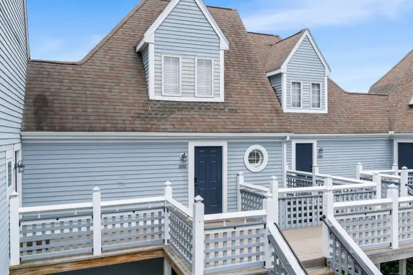 2122 Old Pond Lane #2122, Norwich, CT 06360