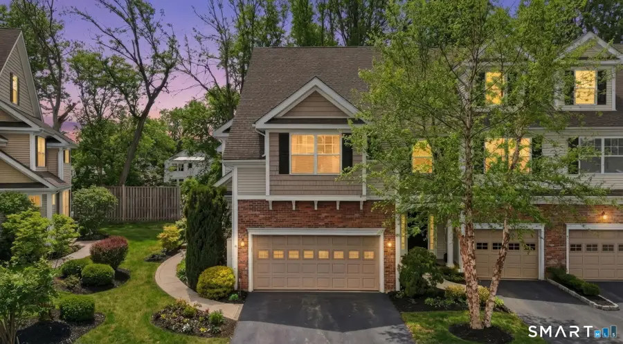 49 Park Place Circle #49, West Hartford, CT 06110 - #2