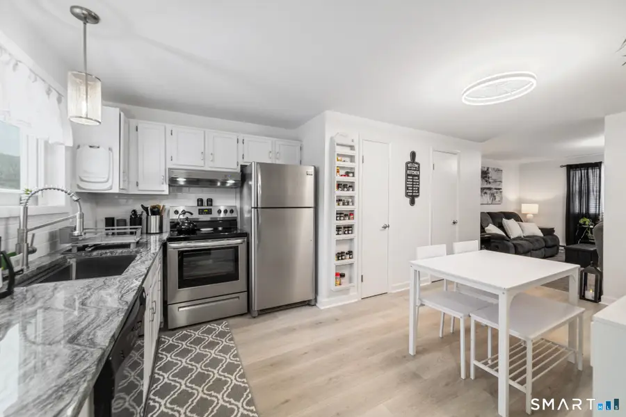 1081 New Haven Road #APT 6G, Naugatuck, CT 06770 - #2