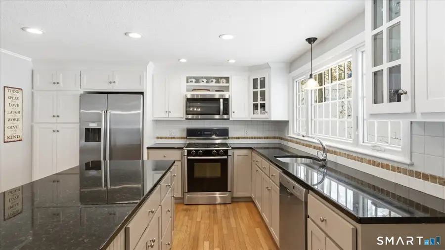 5 Shady Lane, Simsbury, CT 06092 - #2