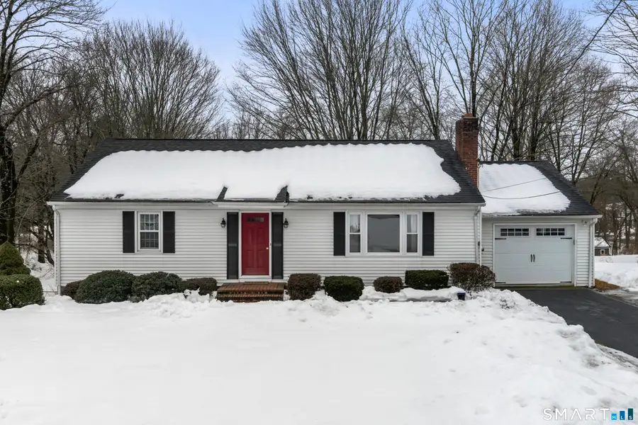 6 Crestwood Drive, Newtown, CT 06482 - #2