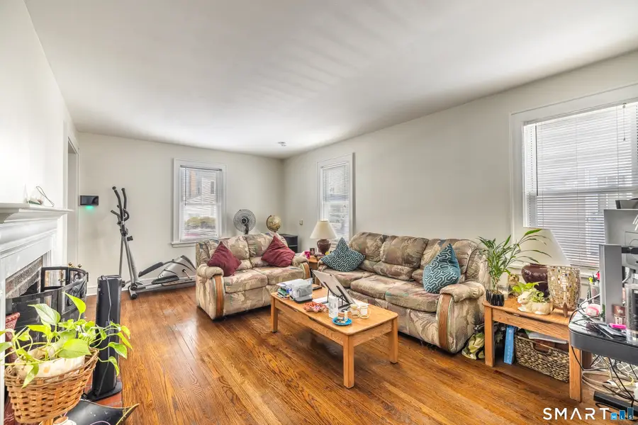 61 Astoria Avenue, Bridgeport, CT 06604 - #2