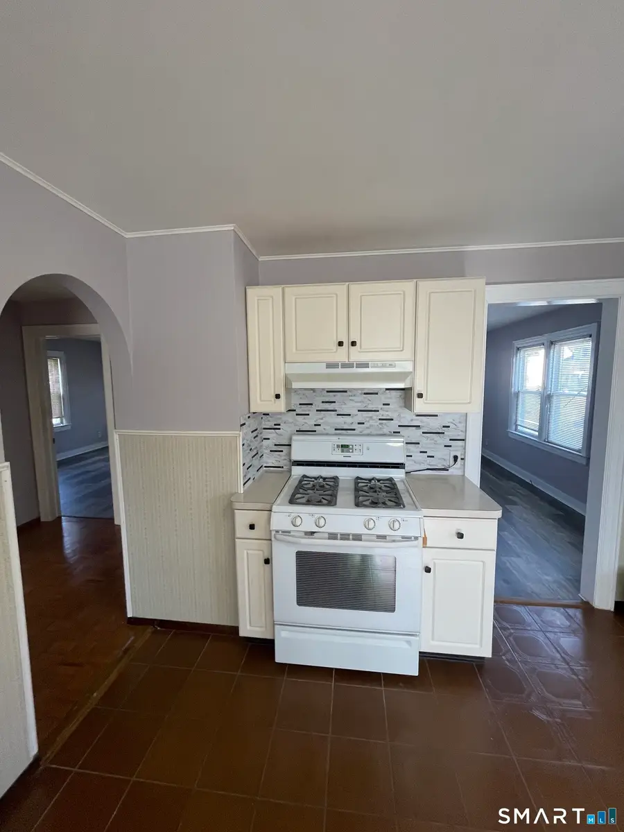 25 Clover Street, Stratford, CT 06614 - #3