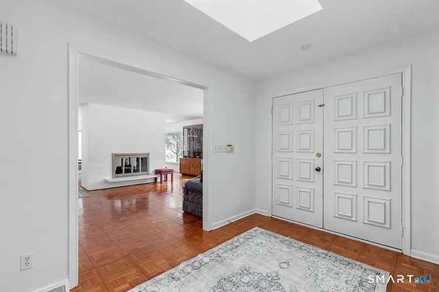 69 Forest Glen Drive, Woodbridge, CT 06525 - #3