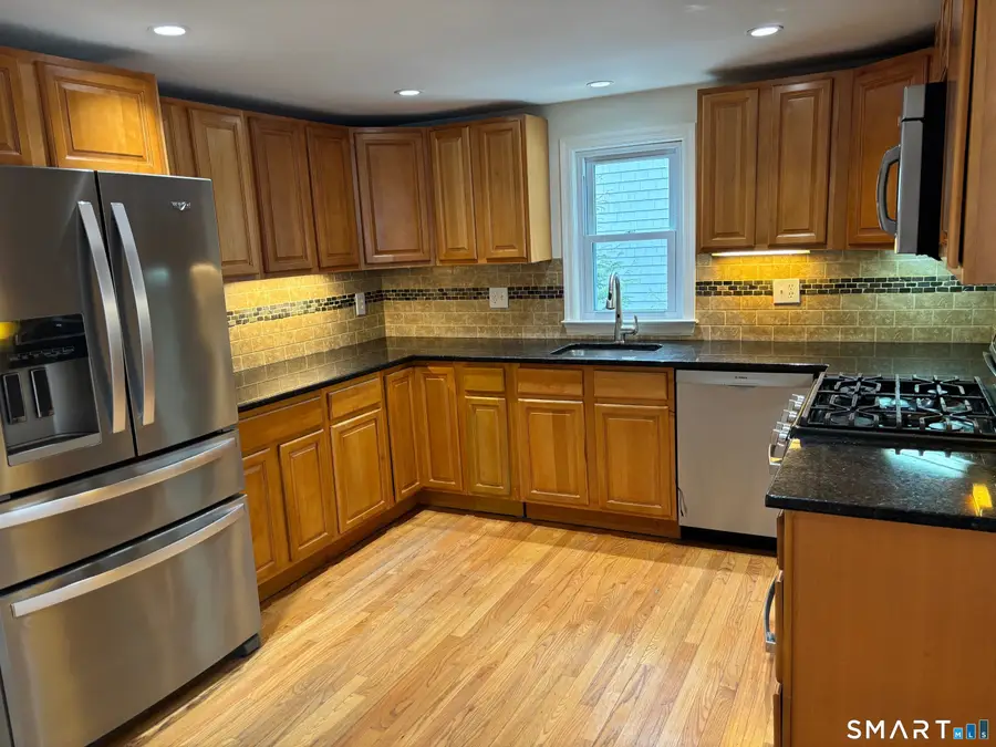 24 Deepwood Lane, Norwalk, CT 06854 - #2