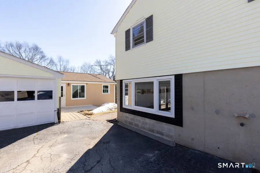 32 Cedar Lane, Uncasville, CT 06382 - #3