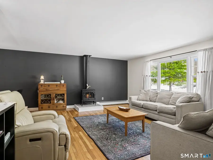 16 Deepdene Road, Trumbull, CT 06611 - #3