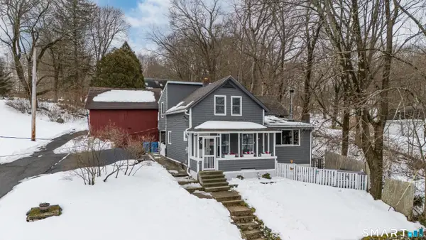 79 Roosevelt Avenue, Norwich, CT 06360