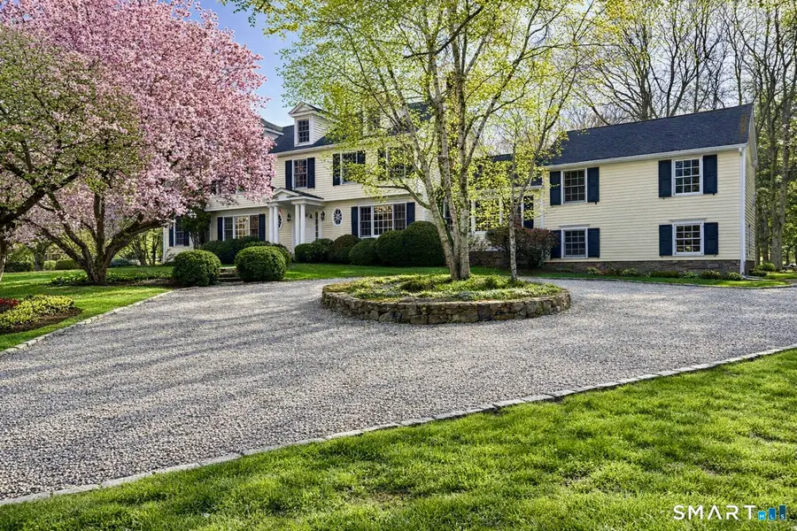 3 Hedgerow Common, Weston, CT 06883 - #3