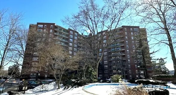 71 Strawberry Hill Avenue #APT 221, Stamford, CT 06902 - #3