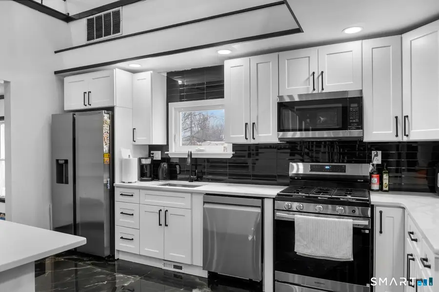 17 Silver Lane, East Hartford, CT 06118 - #3