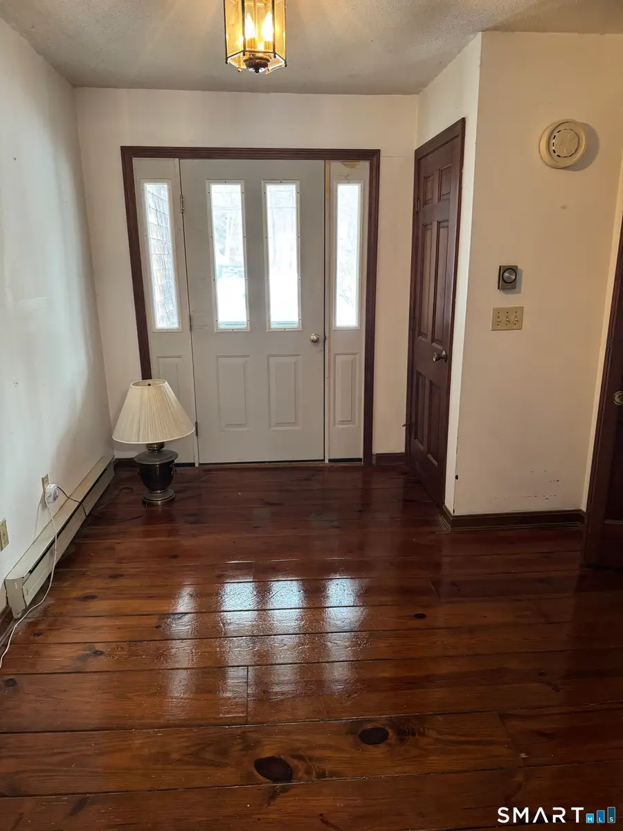 26 Mohawk Drive, Niantic, CT 06357 - #3