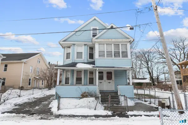 17 Rennell Court, Bridgeport, CT 06605