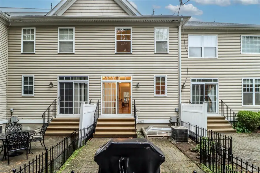 37 Faith Lane #37, Danbury, CT 06810 - #3