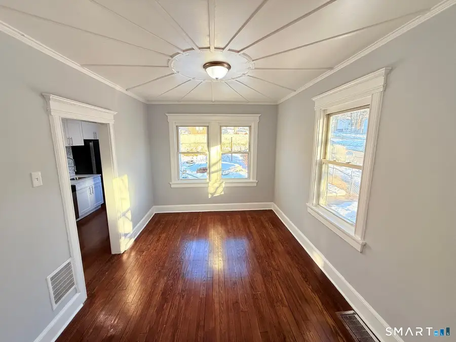 206 Remington Street, Bridgeport, CT 06610 - #3