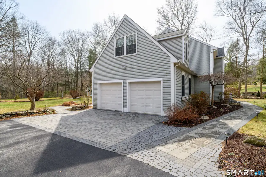 10 Sweetbriar Lane, Newtown, CT 06482 - #3
