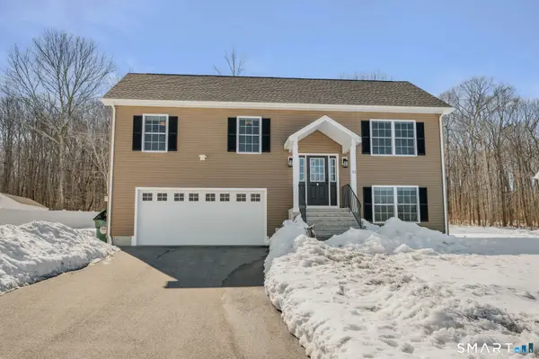 52 Carol Drive, Montville, CT 06382