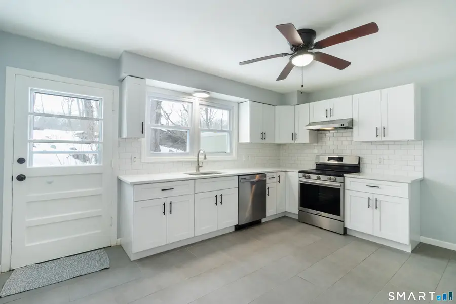 63 Briarwood Lane #E, Branford, CT 06405 - #3