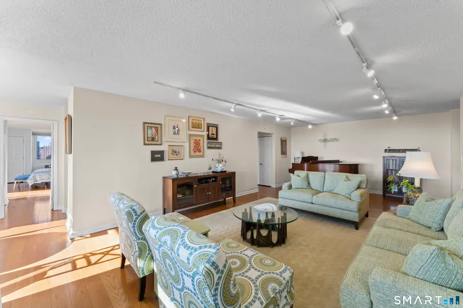 1 Strawberry Hill Avenue #APT 10A, Stamford, CT 06902 - #2