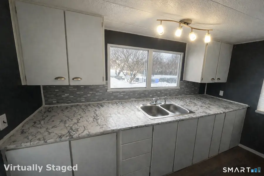 2 Montauk Road, East Hartford, CT 06118 - #2